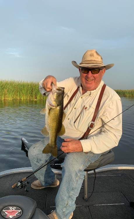 Bass Fishing in Headwaters Lake With Fish Hand Guide Service - Fellsmere, FL